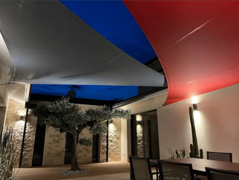 voile ombrage soltis 92 rouge et anthracite